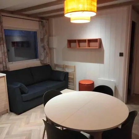 3 Etoiles - Piscine - Eeeg0a *